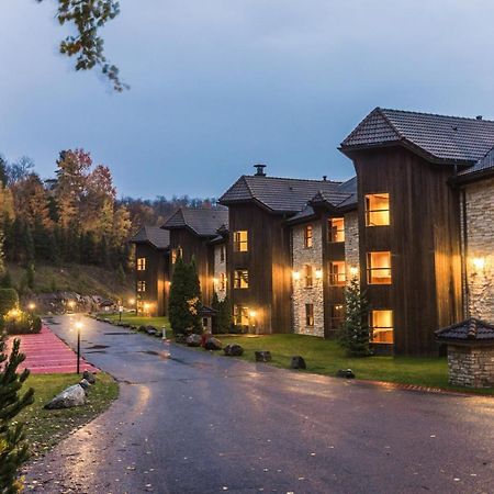 Hotel Et Centre De Villegiature Lac Carling Grenville-Sur-La-Rouge Zewnętrze zdjęcie
