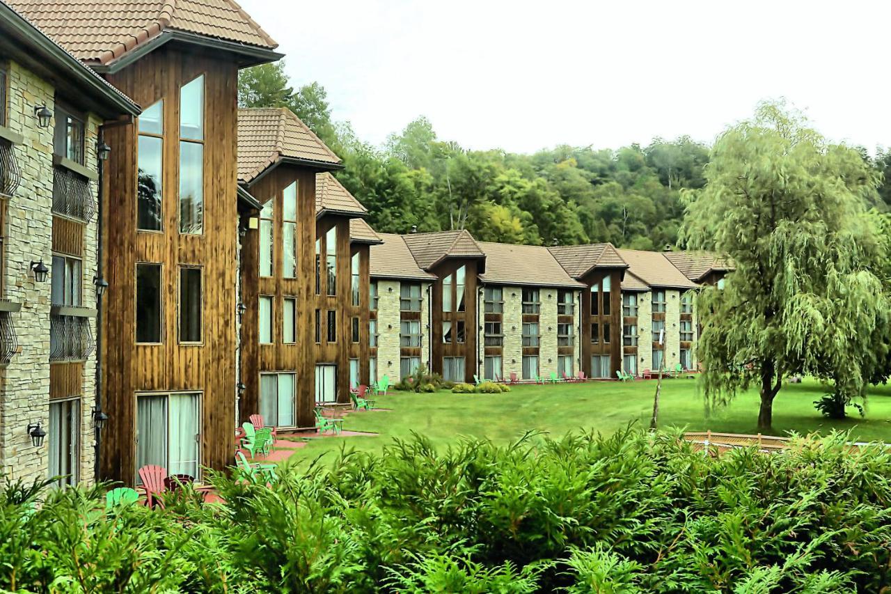 Hotel Et Centre De Villegiature Lac Carling Grenville-Sur-La-Rouge Zewnętrze zdjęcie