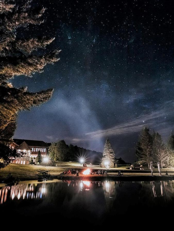 Hotel Et Centre De Villegiature Lac Carling Grenville-Sur-La-Rouge Zewnętrze zdjęcie